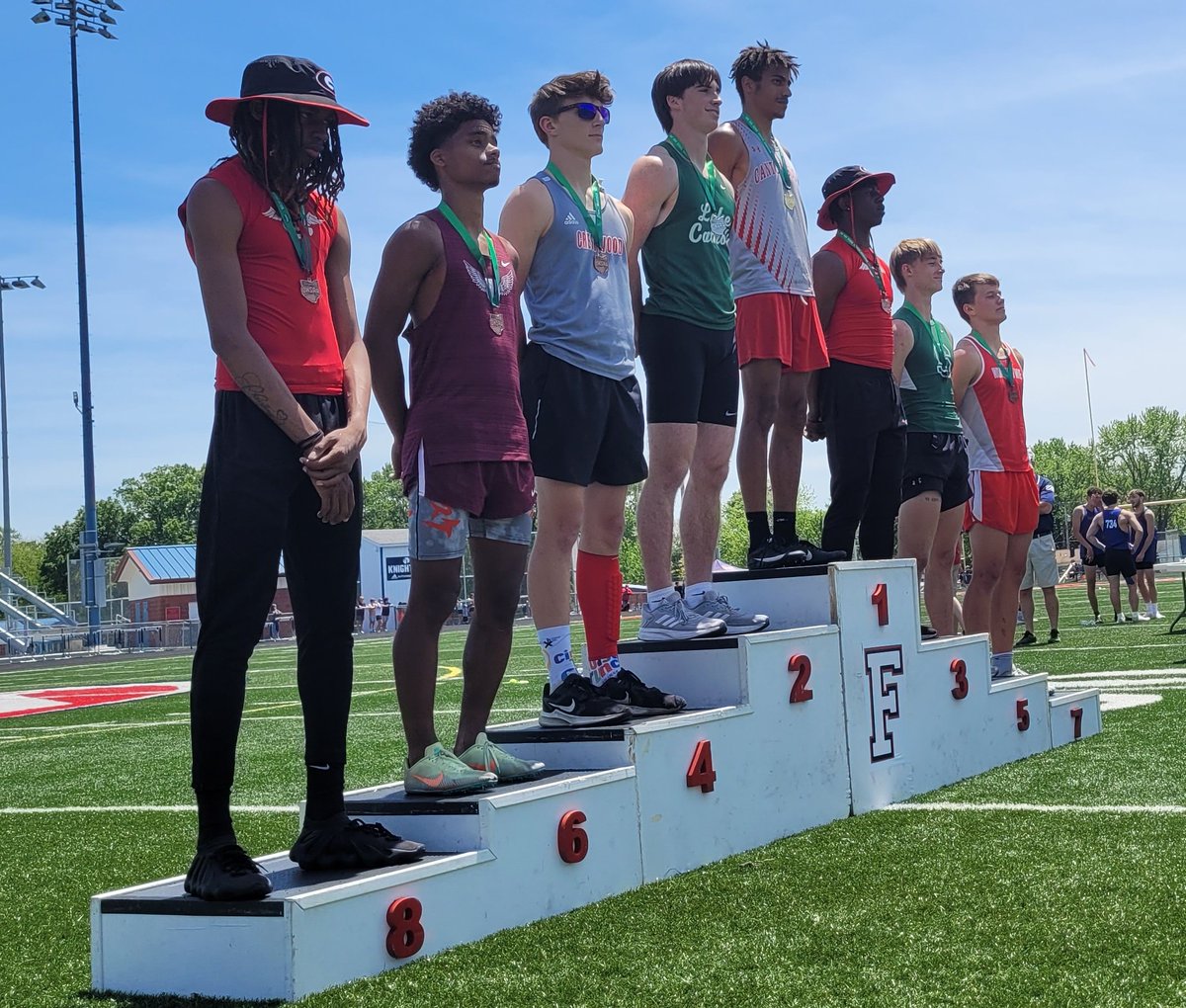 #NHtrack Lake's TJ Gibbons 2nd HJ with a PR of 6-7
1st Lake boys HJer to state since 2008