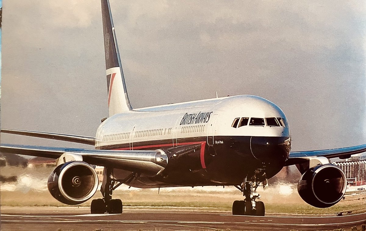 BA received its first Boeing 767-336ER (G-BNWB) on February 9, 1990, from an initial order of eleven. It entered service with the airline ten days later. Did you ever fly on BA’s 767s? 📸: Austin J. Brown. #britishairways #boeing767 #landorlivery #avgeek #aviationhistory