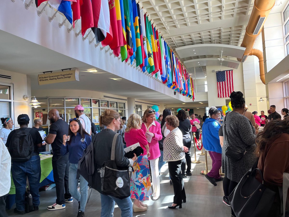 Our educational resources on how to keep teens and young adults safe from predatory alienation were distributed during the Jersey City Public Schools 24th annual Parent Conference at New Jersey City University on May 25. Get your free copies at njsafeandsound.org.
