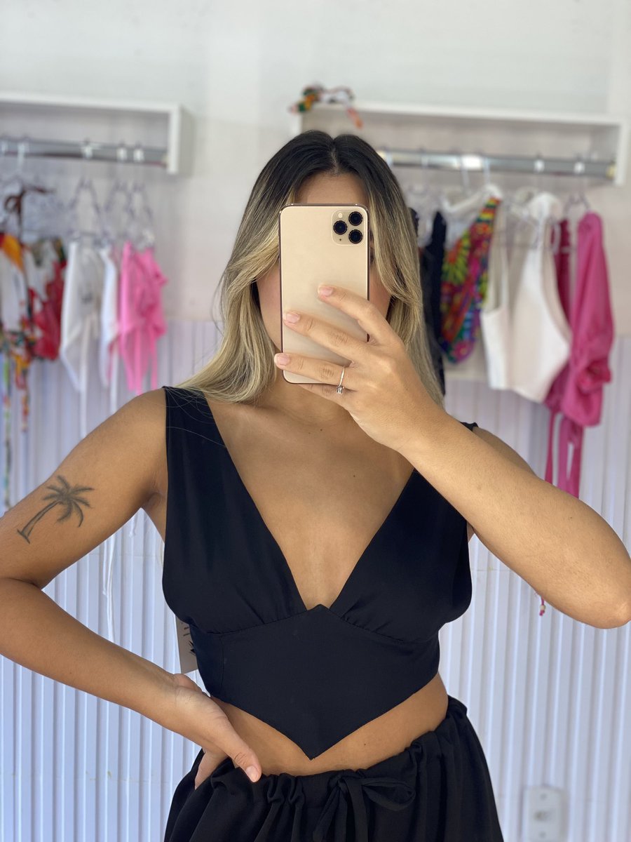 Cropped Malibu 🖤