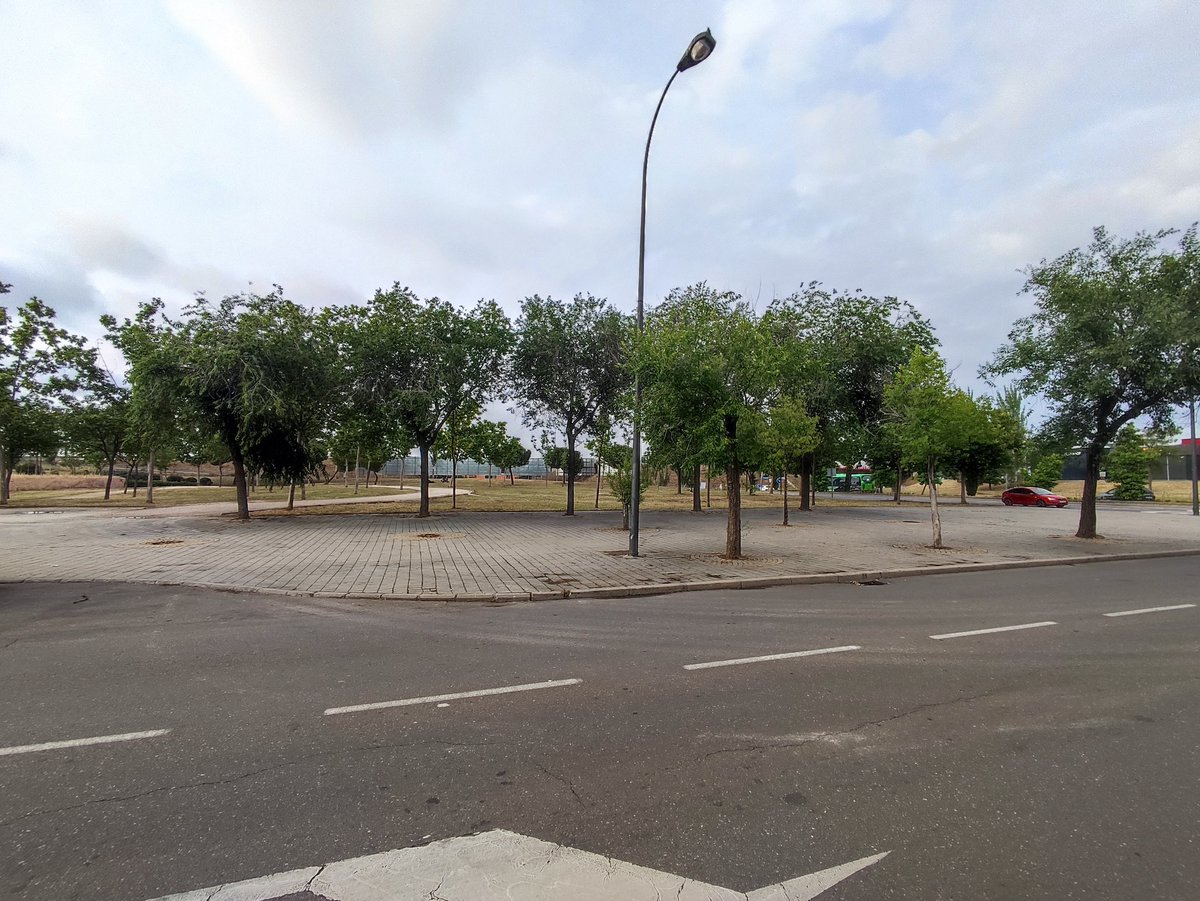 NorteAv's tweet photo. Hoy un Parque Verde y tranquilo mañana hay Fútbol. Veremos en qué se convertirá. @aytogetafe https://t.co/t7Dv9Id745