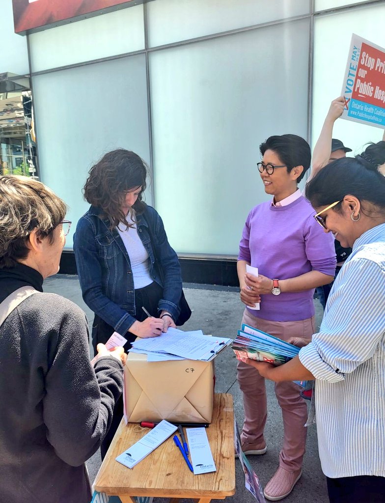 Just a few hours left to the People's Referendum and #PublicHospitalVote to defend public health care. #TorCen voting stations: Yonge Dundas Square, St Lawrence Market (Jarvis &amp; Front) and The 519 Community Centre. More voting stations found here. publichospitalvote.ca/find-voting-st… #onpoli