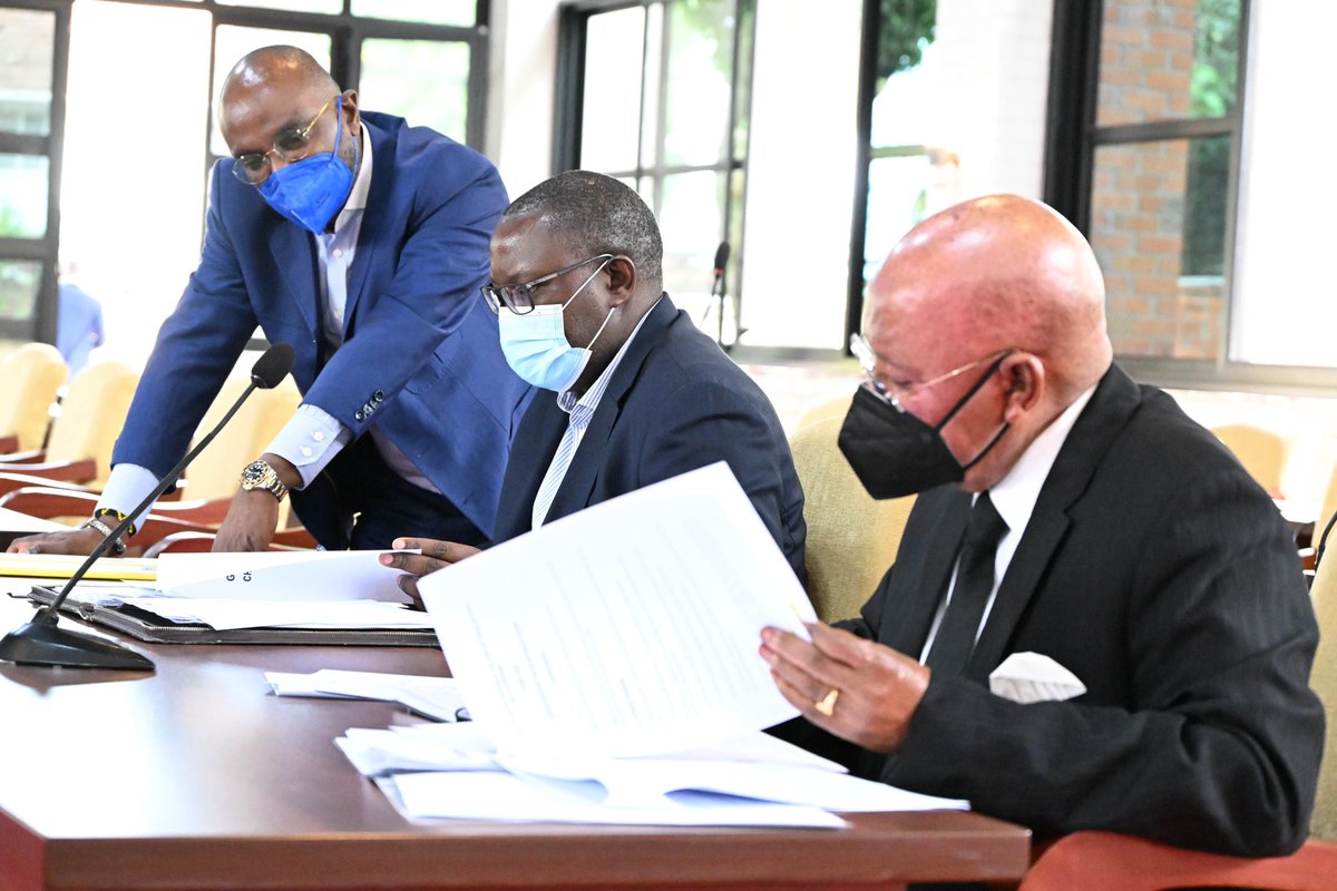 KagutaMuseveni's tweet photo. This afternoon, I chaired the 1156th virtual meeting of the African Union Peace and Security Council, on the situation in Sudan. 

As I had reiterated earlier, Sudan does not belong to the army or the RSF , it belongs to the People and therefore I call upon the immediate cessation of hostilities to allow the people elect their leaders. 

This business of how to integrate armies is not new, we have done it in many parts of Africa including here in Uganda, it cannot be the reason for starting such a devastating war.

I thank all the delegates that contributed to the meeting. A communique will be issued on the outcomes and the next steps.