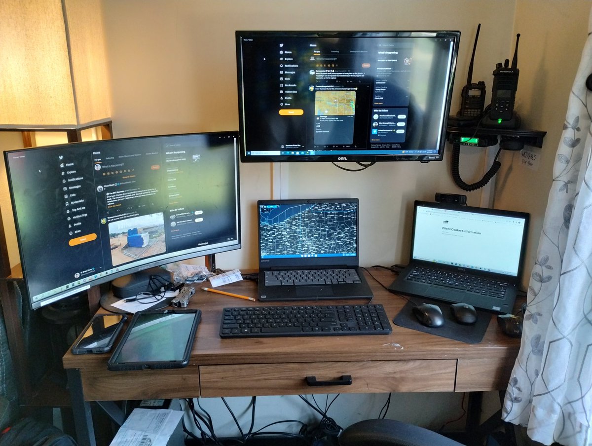 Reintegration of desktop is complete. Living room workstation is coming along nicely.