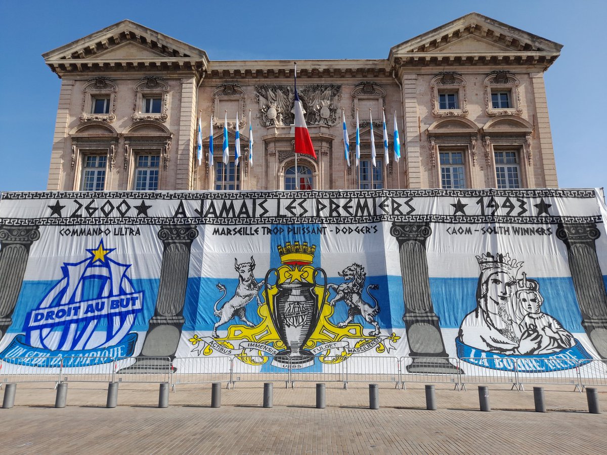 C'est Marseille bébé 😉
#30Ans #CoupeDEurope #Marseille #OlympiqueDeMarseille #26Mai1993 #26Mai2023 #AJamaisLesPremiers