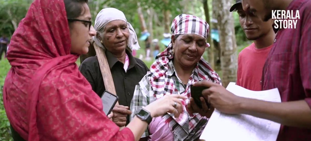 RealKeralaStory's tweet photo. Pullampara Panchayat's 'Digi Pullampara' drive, as part of the statewide ‘#DigiKerala’ campaign, charts new history by empowering a village with digital literacy. It is a beacon of light, trying to bridge the digital divide in Kerala. These measures form another #RealKeralaStory! https://t.co/1MY2MDXd6L