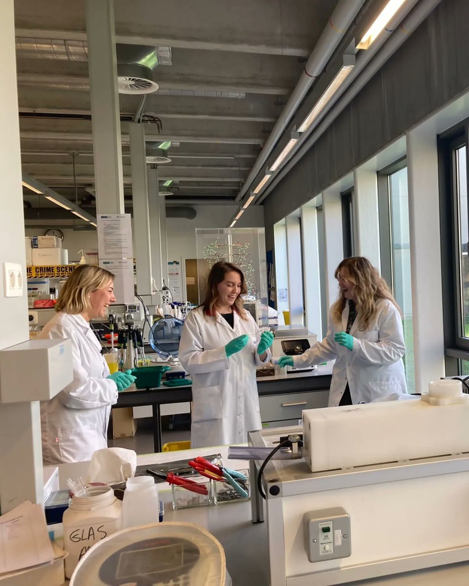 👉🏼 kwamen <a href="/LauScheerlinck/">Laura Scheerlinck</a> en Silke Vandenbroeck van <a href="/devolksjury/">de volksjury</a> 2 maand geleden langs op de <a href="/KULeuvenKulak/">KU Leuven Kulak</a> in <a href="/8500Kortrijk/">Stad Kortrijk</a> 🎥🧬