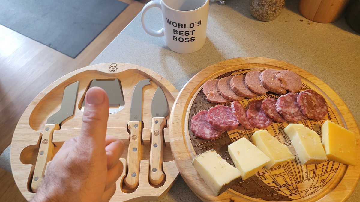 orionacaba's tweet photo. Sometimes, you just gotta chill and eat some meats n cheeses (crackers are always optional). Because that makes life...gouda...
#meat
#cheese
#fontina
#parrano
#northsea
#gruyere
#gouda
#starwars https://t.co/sXAMaP1G4L