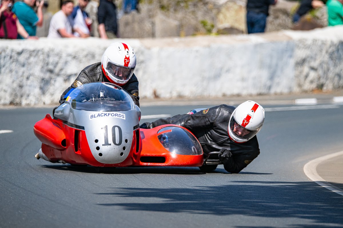 iomTTpics on Twitter: