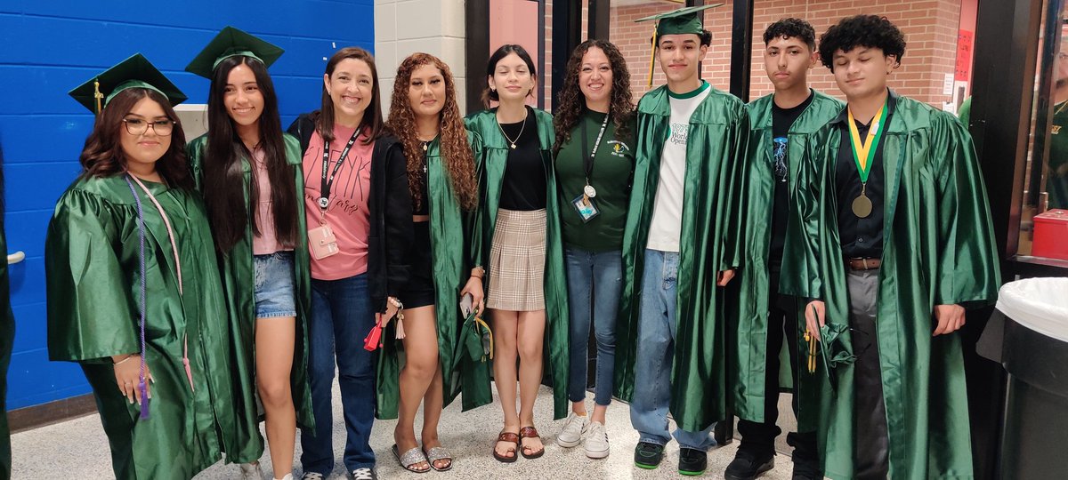 nvarteaga's tweet photo. Congratulations to all the @KleinForest 2023 graduates!!!   Ms.@mslozanolau1 and I would especially love to congratulate our former students from @KlenkKISD! We love you all and wish you all the best on this new chapter in your life! 
#KleinForestCO2023 https://t.co/ZeIZj6JXcO