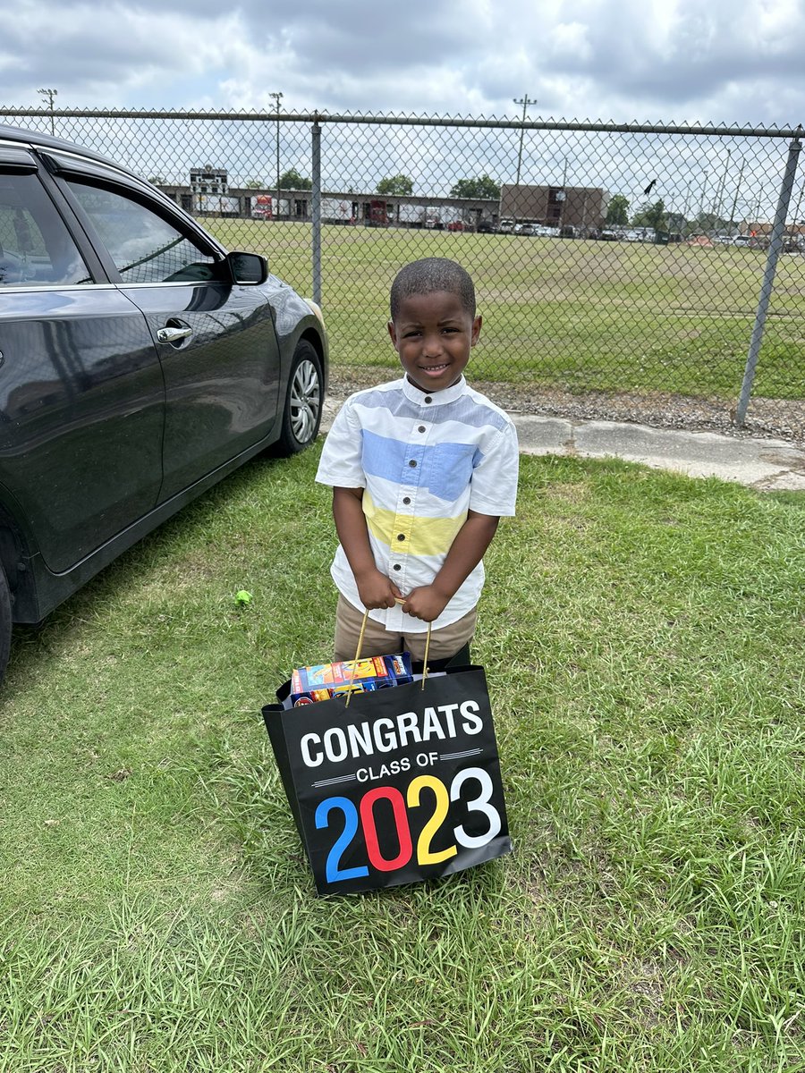 Congrats to my baby boy he’s going to kindergarten