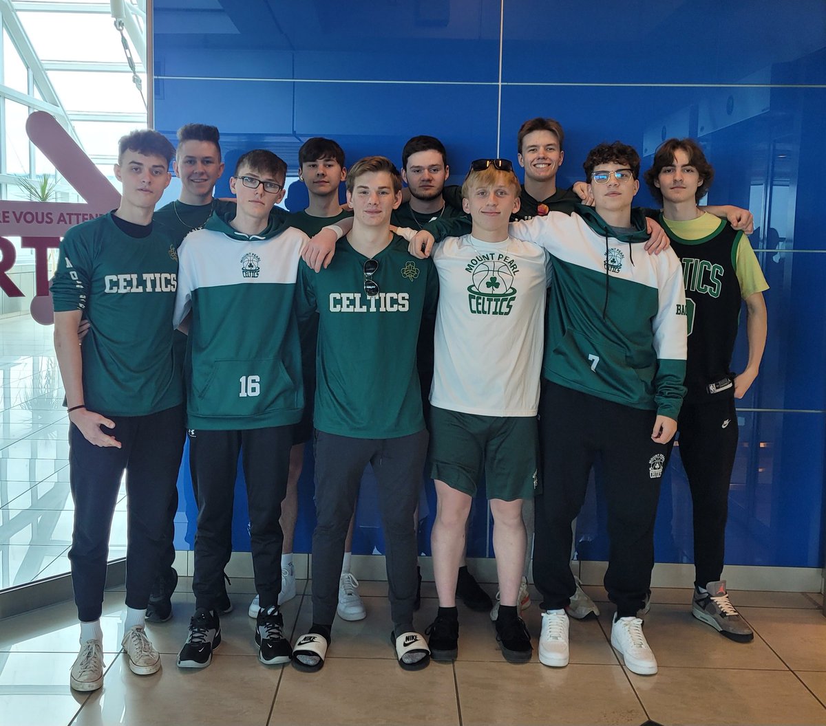 debbiedyer18's tweet photo. Mount Pearl BU18 Celtics at the Crossover  Challenge in Longueuil Quebec @ODHigh @ODAthleticsNL https://t.co/J9wa1v2IFD