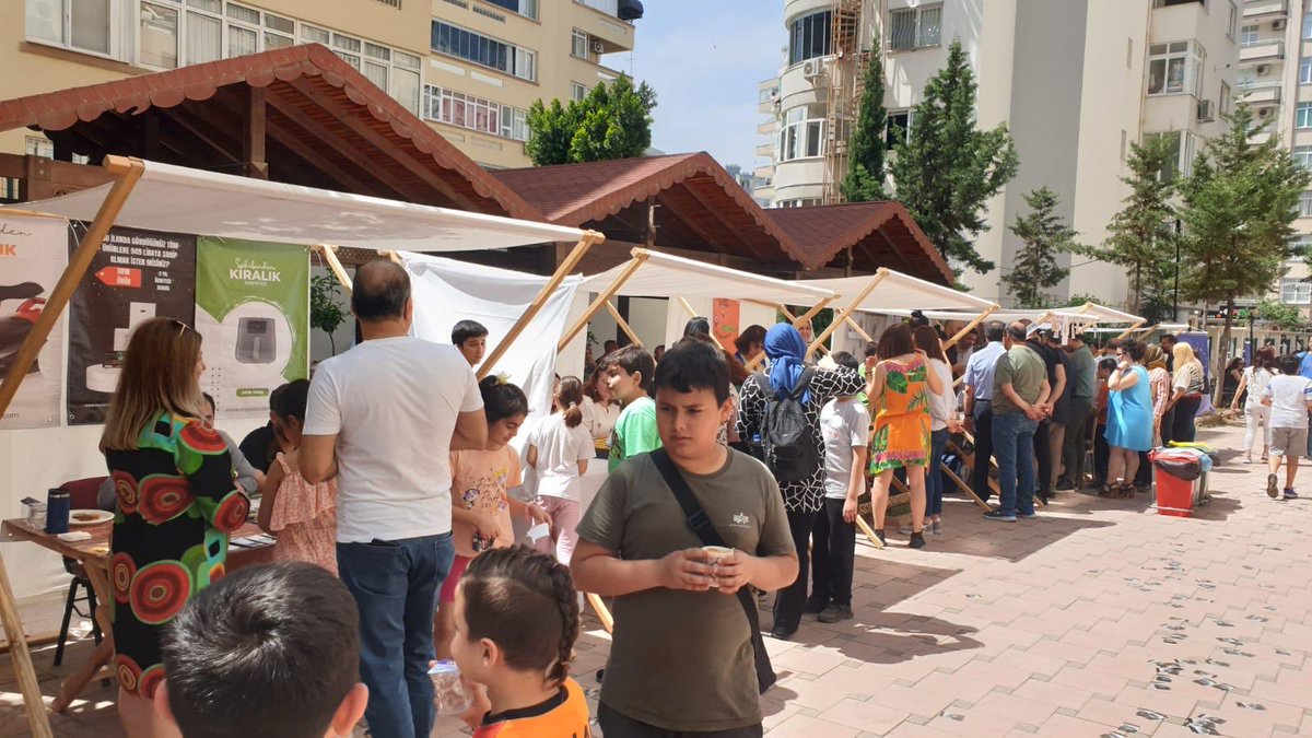 Çukurova Bilim ve Sanat Merkezi tarafından organize edilen “Girişimcilikte Bilim ve Sanat Projesi” etkinliğine katıldık. Görülmeye değer birbirinden farklı girişimcilik projeleri. Emeği geçen herkese teşekkür ediyorum.