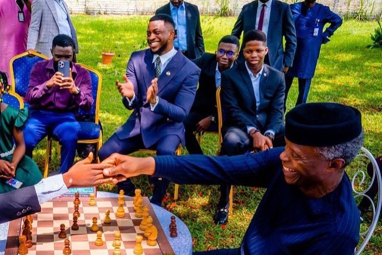 Toluwalase Eniola tweet media