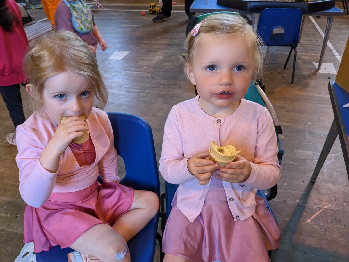 JaneAhmeek tweet media