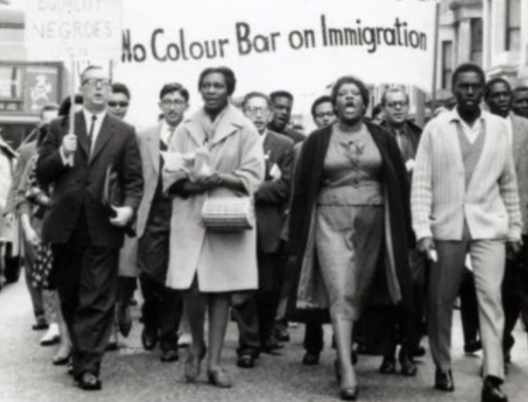 1962 one of the greatest anti-colonial socialist / Black Power leaders Claudia Jones leads a protest movement against Brit immigration laws. This has always been a central part of our working class, anti-colonial struggle. #KeepOn #SmashBrexit