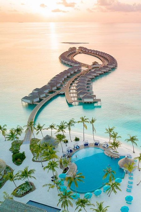 RileyMartin162's tweet photo. Maldives 🇲🇻 is so amazing https://t.co/tsIIaEPizB