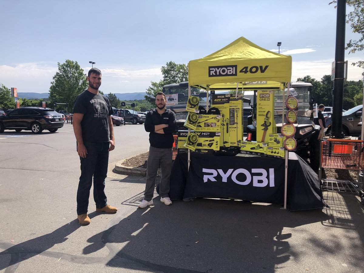 Robin Leonard tweet media