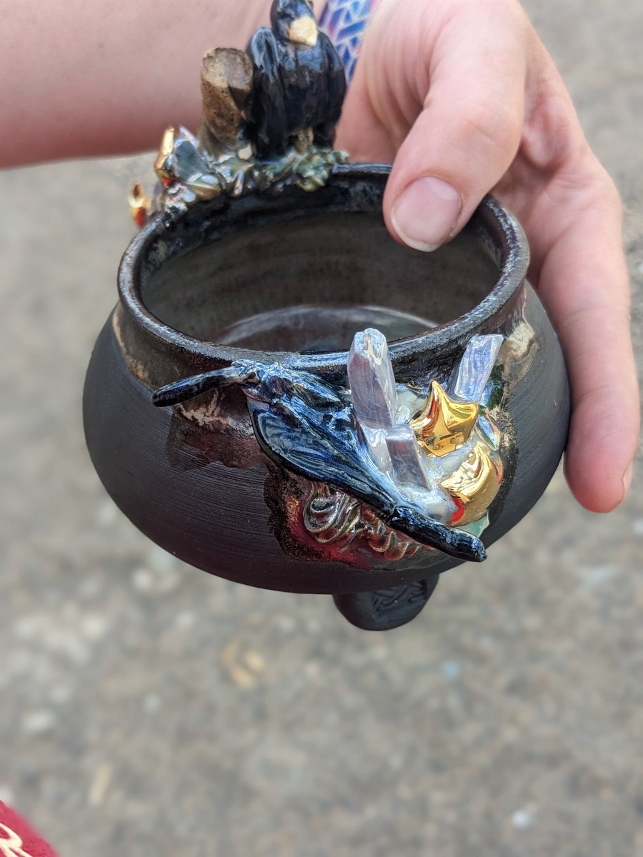 crashpixiepot's tweet image. Don't mind me... Just freaking out over how cute this #cauldronmug is. 
#witchyvibes