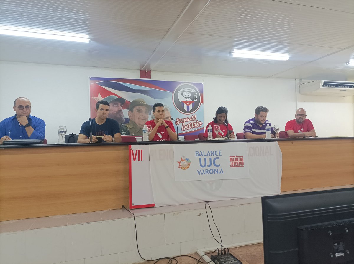 Yane00129124's tweet photo. Se inicia la plenaria del Congreso de la UJC de la UCPEJV. Un espacio para reflexionar y proyectar el perfeccionamiento del funcionamiento de nuestra organización, cómo cantera y relevo del PCC. @univrsdadvarona @CubaMES @UJCHABANA1 @FeuVarona https://t.co/iHy3yXId9b