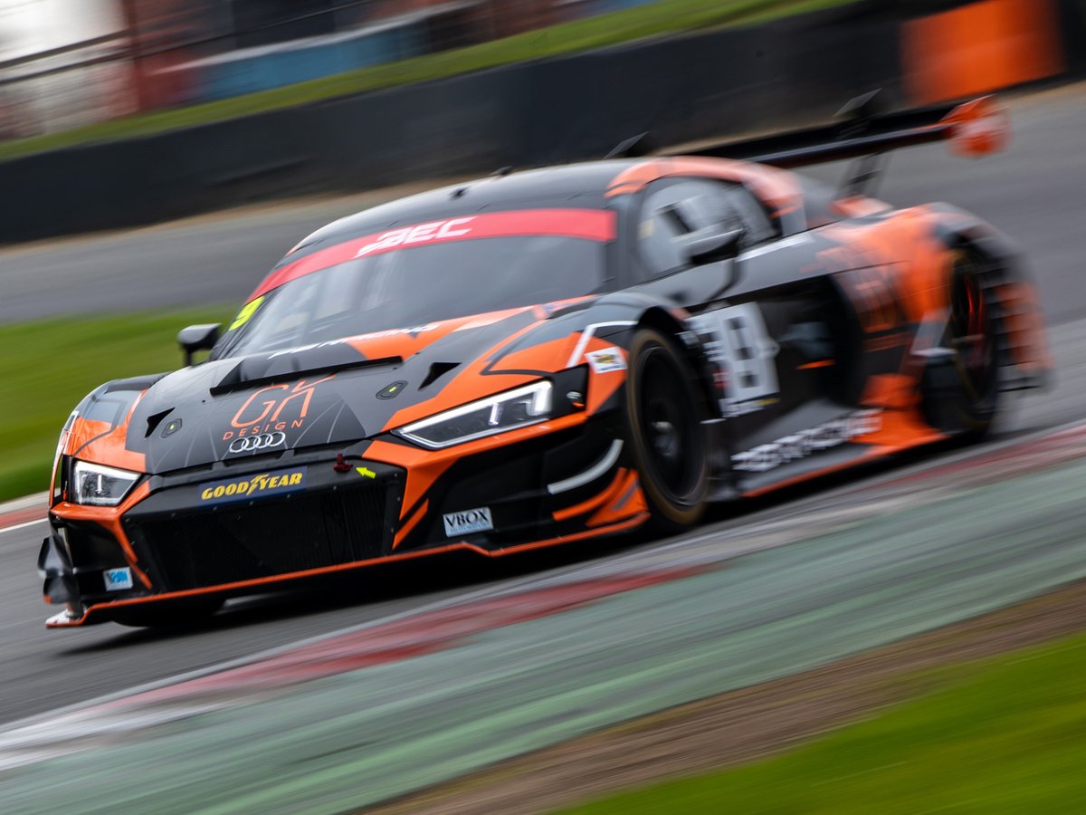 Victory at @Oulton_Park: Peter Erceg and Andrew Bentley won the 3-hour @BECRacing race with the #9 Audi R8 LMS from PB Racing. 

>> audi.com/GT3

#PerformanceIsAnAttitude #GT3