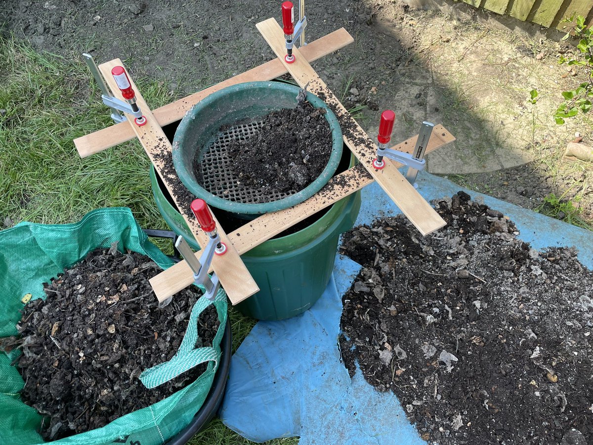 tashmakesstuff's tweet image. It’s an @JimjimTheGrim ‘fix it fox’ special #ThatllFettleIt