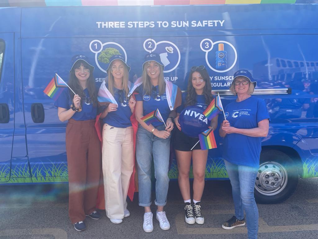 Our sun safety tour with @niveauk is back, starting today! ☀️ We’ll be travelling around the UK to encourage you to enjoy the sun safely. Keep your eyes peeled, as we’ll be coming to a town, park or @RaceforLife event near you. 📍 First stop: @BirminghamPride!