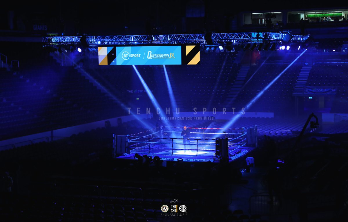 The arena is set, the fighters are ready, Belfast are you ready for warrrrrrrrrrr 🥊☘️ 

📷 © @ChrisScottPics  • @TenchuSports 

#TenchuSports #LopezConlan #Boxing #IrishBoxing #Belfast #SSEArena #ChrisScottMedia