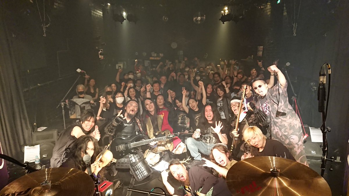 allegiancereign's tweet photo. 本日の第三次戦国大合戦～新宿の役～如何だったでしょうか。
皆様の助太刀のお陰で無事勝利致しました！共演下さいました根本ノブヒロ＆Yukke、JAPANESE FOLK METAL、Bellfastの皆様誠に有難う御座いました！
次は和風コンセプトの第四次戦国大合戦～武蔵野の役～を十二月二日に開催予定で御座います！ https://t.co/QevSmQWlOQ