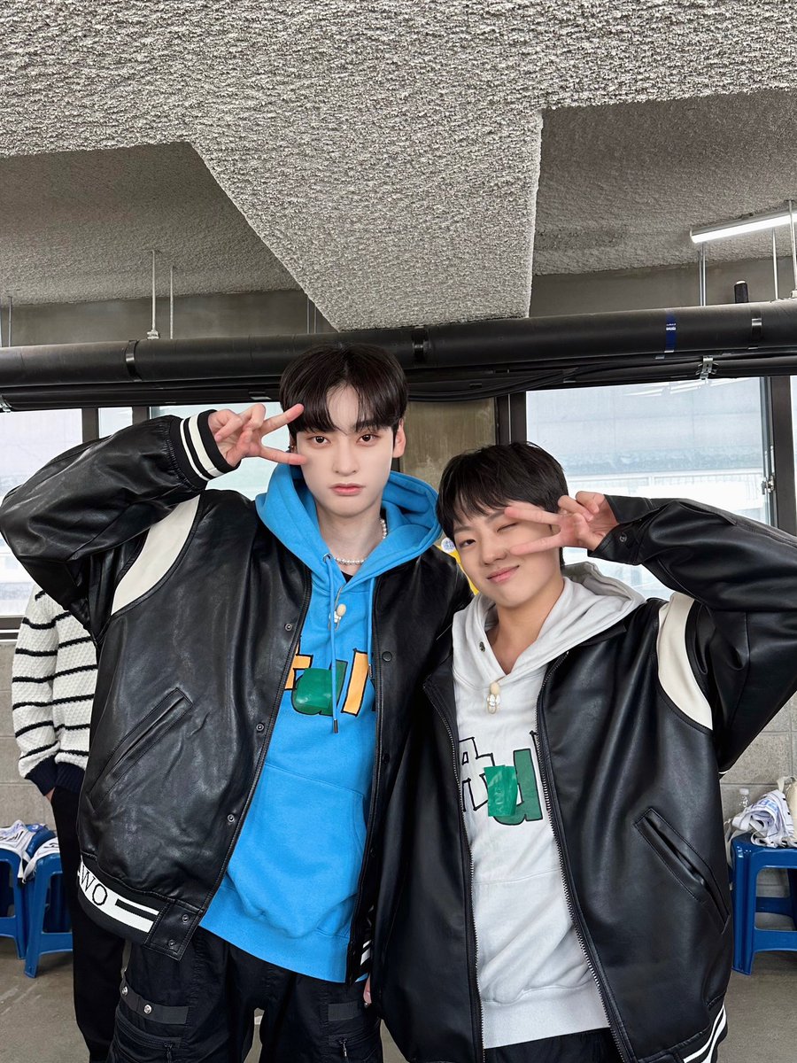 fantasyboys_'s tweet photo. 안녕하세요 태선입니다😈👐
소년판타지 하면서 저에게 너무 소중한 존재로 자리잡고 있는 이랑이
제가 이랑이를 챙기는데는 진짜 확실한 이유가 있는데요
나중에 얘기 할 기회가 있다면 꼭 말씀드리고 싶어요 
앞으로도 저, 이랑이 많은 사랑 부탁드려요🥰

#소년판타지 #FANTASYBOYS
#태선 #TAESEON https://t.co/SuLsFANizB