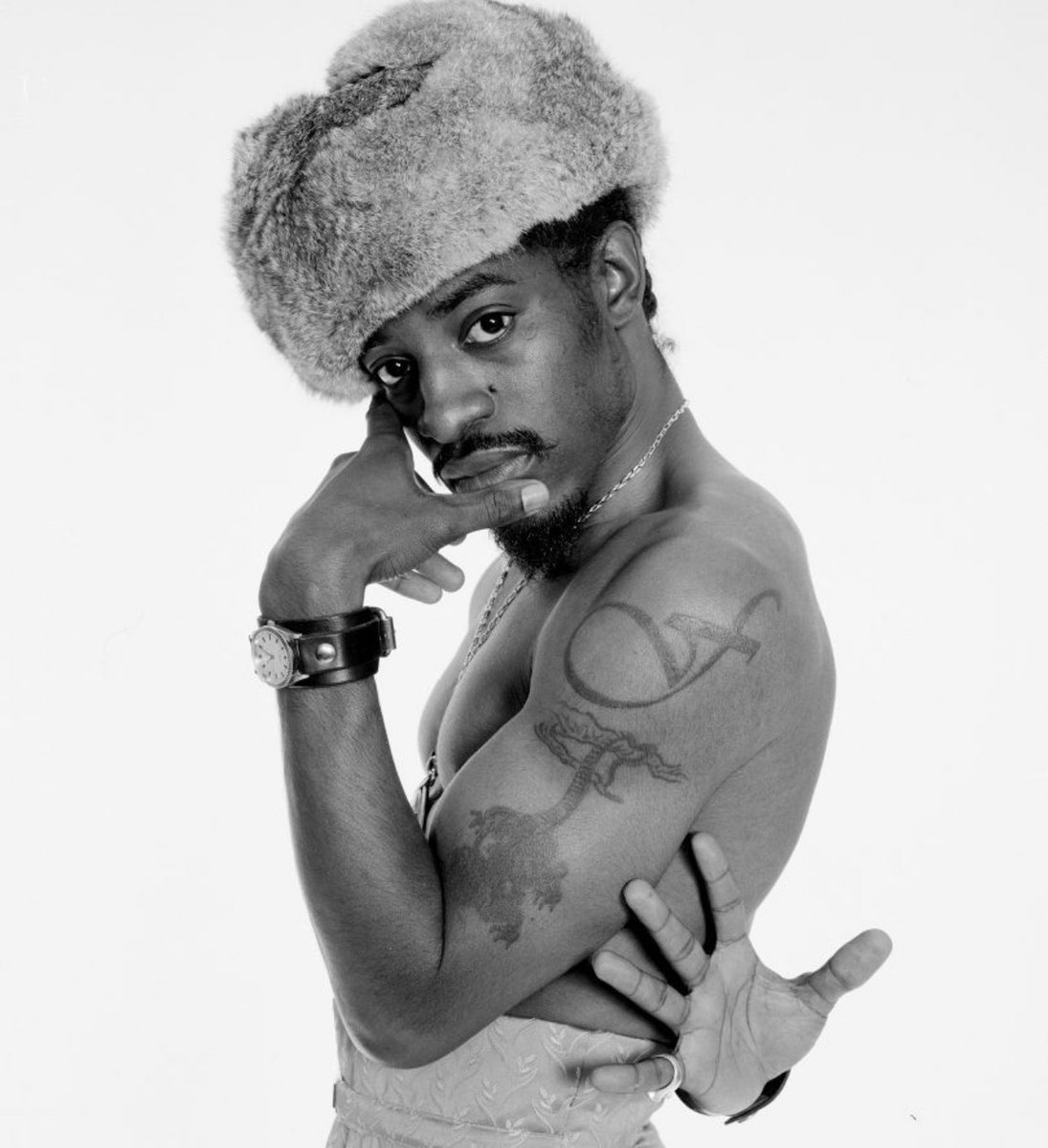 mefeater's tweet photo. Happy 48th Birthday to the legendary Andre 3000 🖤 https://t.co/pzAmorcfuv