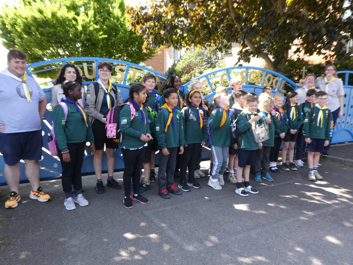 SuttonSnaggles tweet media