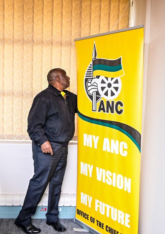 oyama0501's tweet photo. Cde.President of the @myANC⚫️🟢🟡 ....In him I trust https://t.co/EhdempQRc6