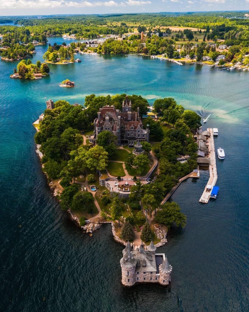 TravelYour_Way's tweet photo. Exploring Fascinating Facts about Boldt Castle
Read here : https://t.co/MZXOPKDljA
#BoldtCastle https://t.co/LDuIaDp07n