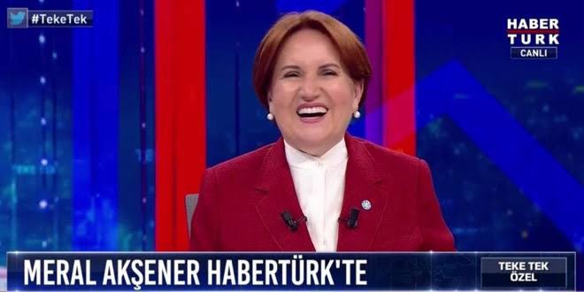 Meral Akşener:
“Erdoğan, Türkçe’yi 300 kelimeyle konuştuğu için Kılıçdaroğlu’nun karşısına çıkamaz.”