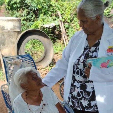¡Trabajando por la salud de todos!

A los hogares llegan nuestros médicos del ASIC Bartolomé de las Casas para brindar atención primaria en salud de acuerdo a los objetivos establecidos en el gobierno del presidente Nicolás Maduro.
<a href="/geovannireuma/">Geovanni Jose Peña G</a>