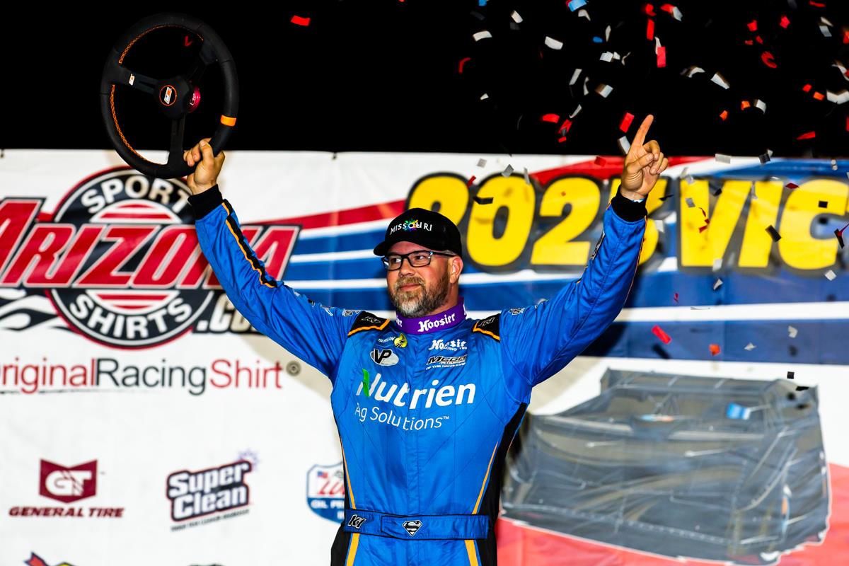 RacingProMedia's tweet photo. Jonathan Davenport has stamped himself as one of the favorites heading into the 31st Annual Lucas Oil Show-Me 100 presented by Missouri Division of Tourism on Saturday night.
#JonathanDavenport #TimMcCreadie #RickyThorntonJr #Superman #LucasOil #LateModel #Dirt #Racing #Winner #DonAndBillieGibson #LucasOilSpeedway #Missouri
https://t.co/wKIlcADcBv