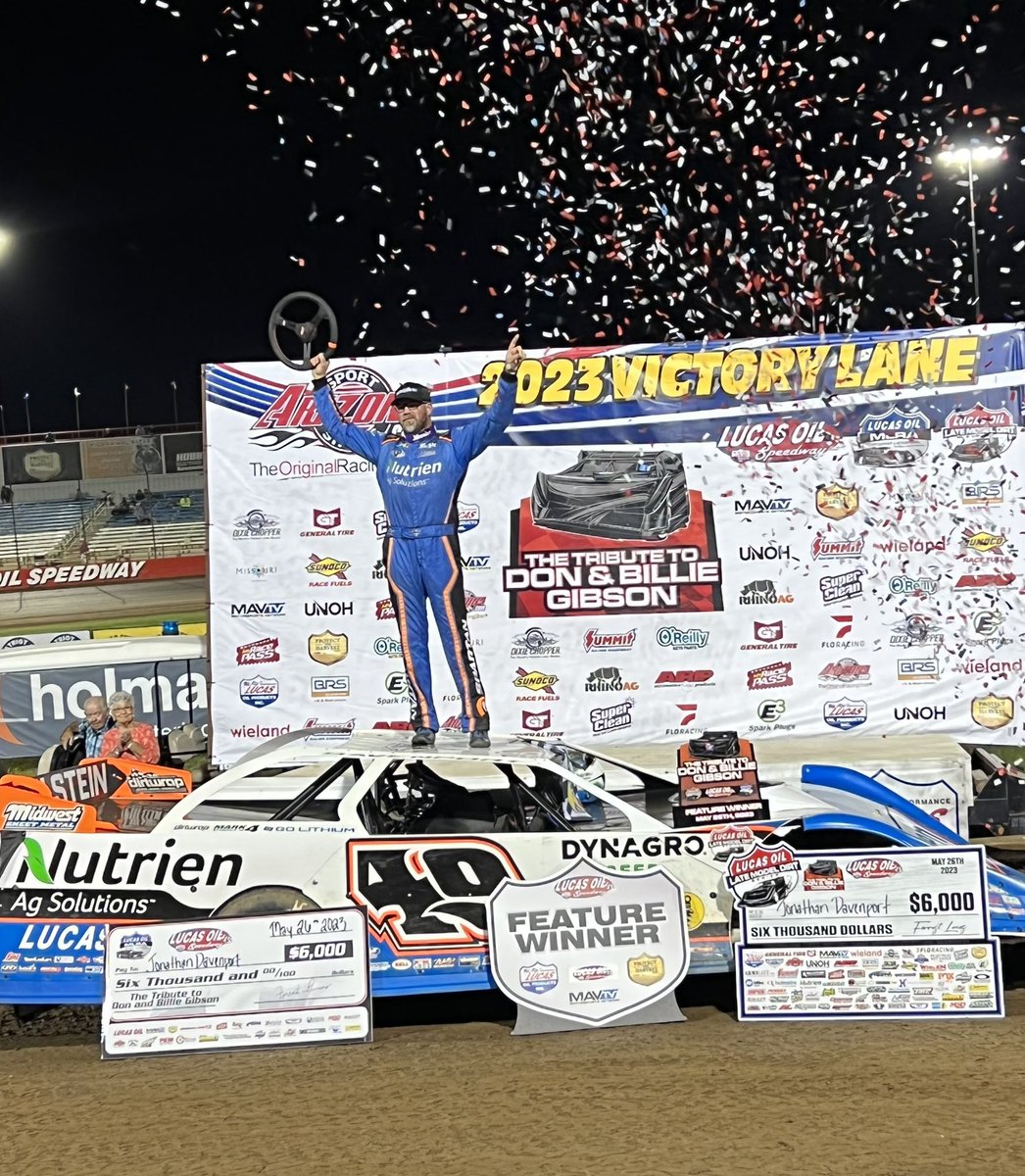 RacingProMedia's tweet photo. Jonathan Davenport has stamped himself as one of the favorites heading into the 31st Annual Lucas Oil Show-Me 100 presented by Missouri Division of Tourism on Saturday night.
#JonathanDavenport #TimMcCreadie #RickyThorntonJr #Superman #LucasOil #LateModel #Dirt #Racing #Winner #DonAndBillieGibson #LucasOilSpeedway #Missouri
https://t.co/wKIlcADcBv