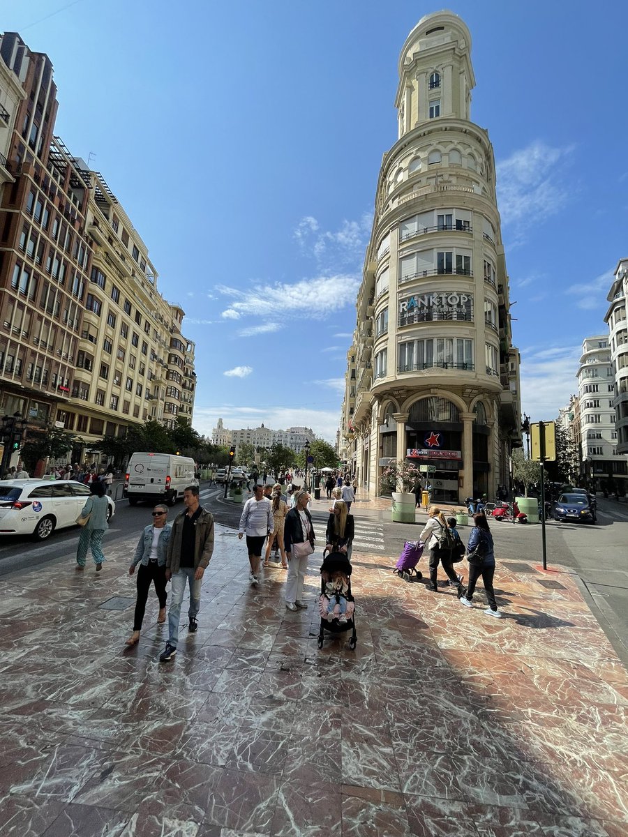 MatteoRicci96's tweet photo. Few days in Valencia #spain #city #Valencia https://t.co/BJUu7cStVm
