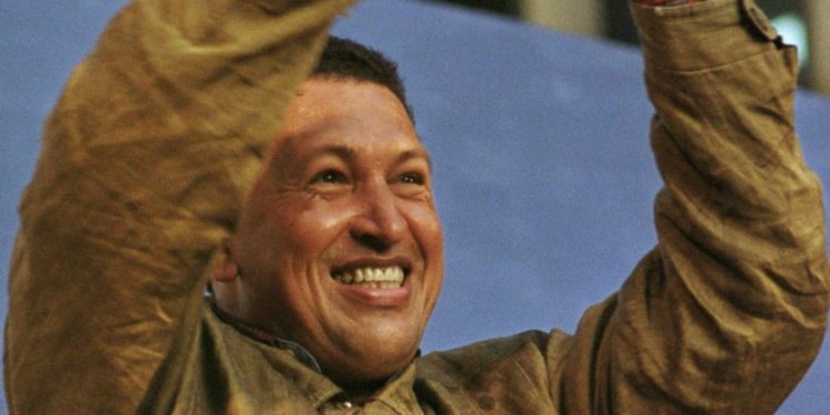 ÚLTIMA HORA | Procesaron por lavado de dinero a grupo de empresarios argentinos que hicieron negocios millonarios con el régimen de Hugo Chávez.
Ocho empresarios que durante el kirchnerismo,vendieron insumos a Venezuela por una cifra de $305 millones.
 goo.su/Mg8J