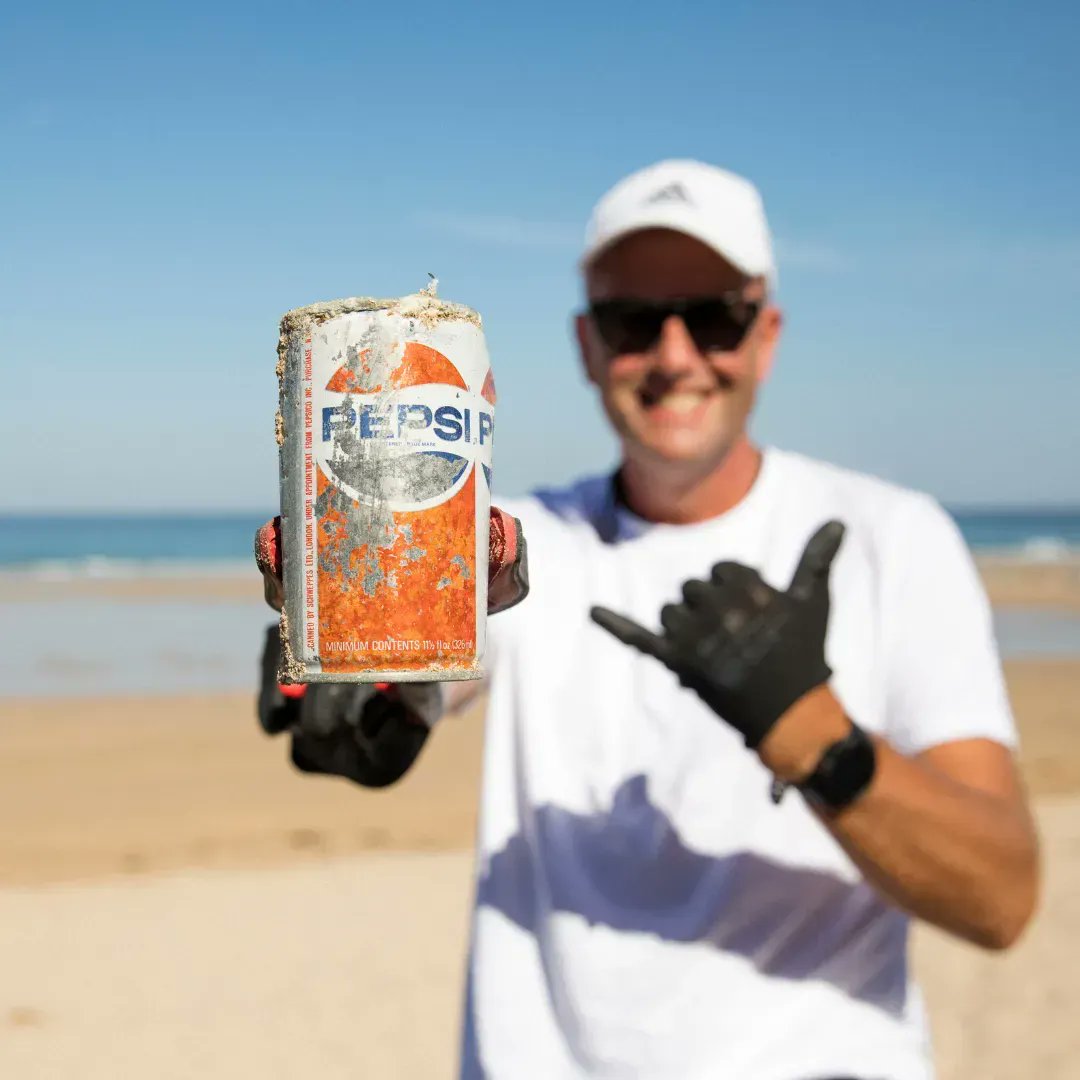 Get outside this #MillonMileMay and help turn the tide on #plasticpollution with a chance to win a Hydro Flask! 🙌 

Register here 👉 buff.ly/410D1bf and receive free cleaning equipment for up to 30 people. Enjoy this summer sun whilst safeguarding mother nature! 🌊 🌻