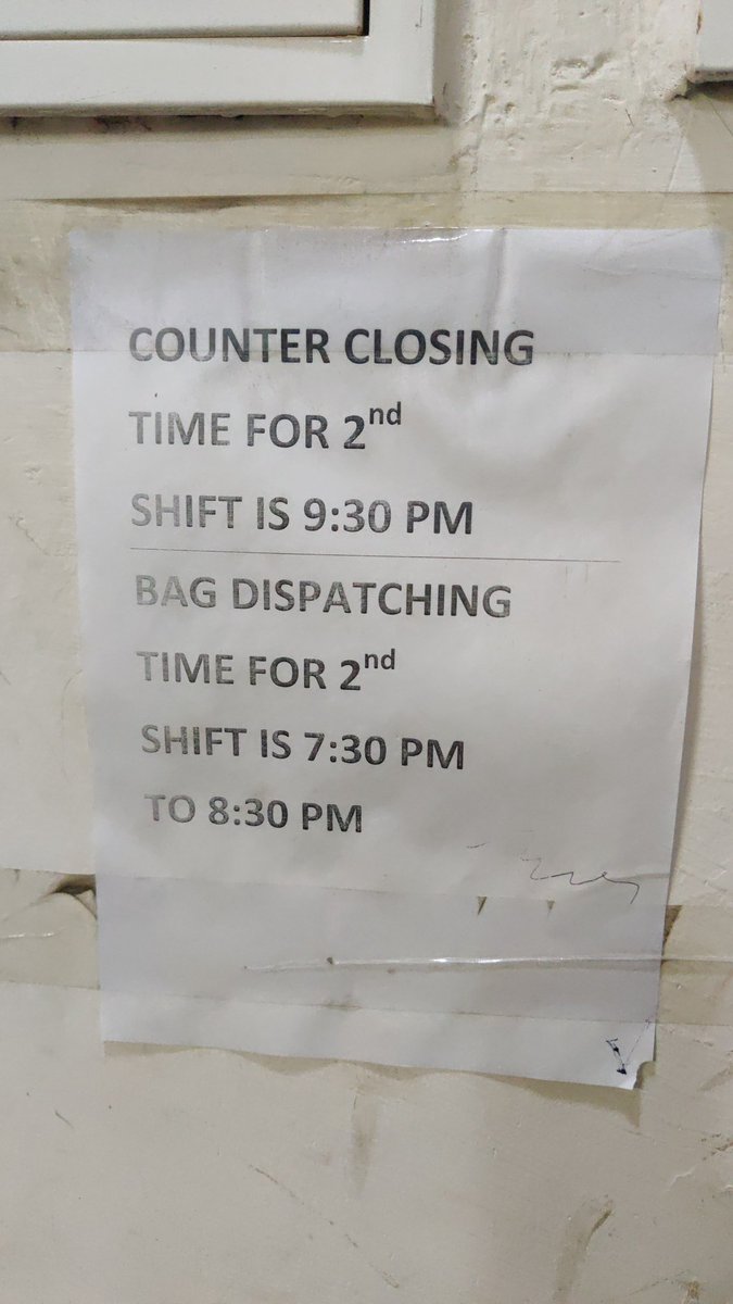 vimakkar's tweet photo. @ianuragthakur @aajtak @PMOIndia - sir In Delhi Krishna nagar- post office booking counter supposed to open for 24 hours but this gets closed by 9;30 pm everyday. There is always lot rush and people HV to wait for at least 1 hour. Pls look into this.... https://t.co/IUwxZzXOVF