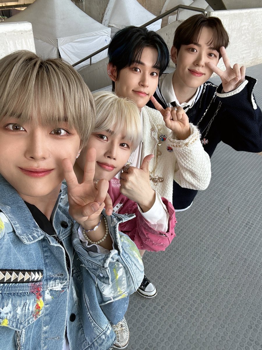 NINE_i_Firstone's tweet image. [#민준]

Take a photo🩷

#NINEi #나인아이