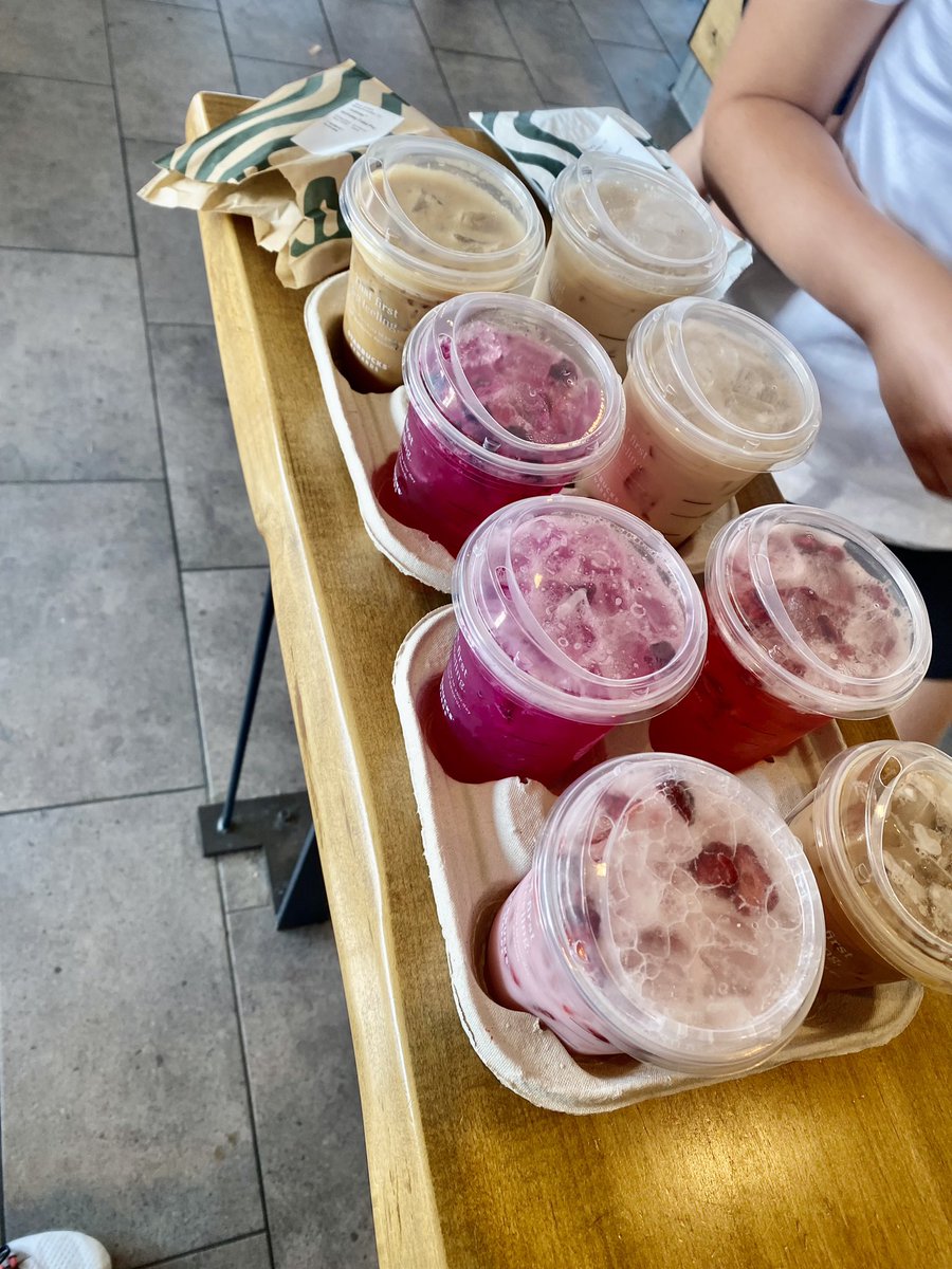 Spoiling our <a href="/RSHSsports/">RSHS Falcon Sports</a> state track girls 💗