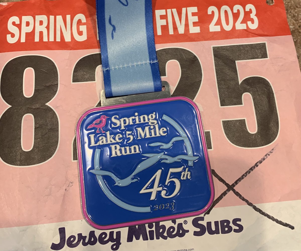 Coach_IPace's tweet photo. ✅ Unofficial start of summer ☀️
✅ Spring Lake 5 Mile Run ⛱️🏖️
✅ Slow &amp; Steady 🏃‍♂️

Great time running the #SpringLake5 wishing all @ColgateFB Families a wonderful, fun &amp; healthy Memorial Day Weekend! 🇺🇸🇺🇸🇺🇸 https://t.co/65B3HvfpCZ