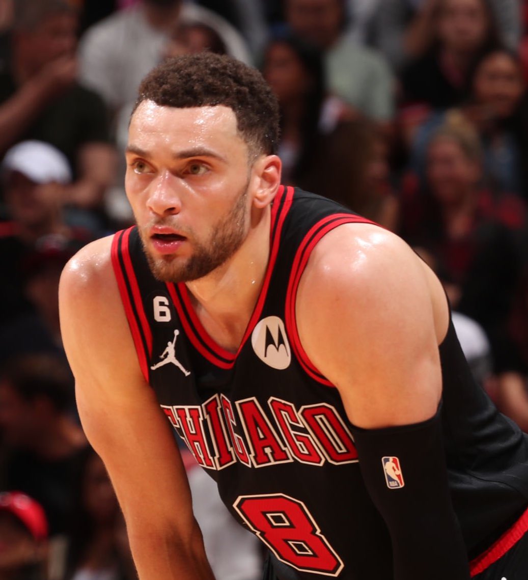 TheDunkCentral's tweet photo. People around the league are not expecting Zach LaVine to finish his five-year contract with the Chicago Bulls, per NBC Sports 

(h/t Hoops Hype) https://t.co/RtlAFhTVBJ