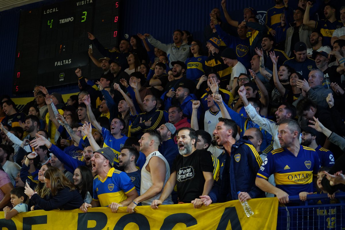 BasquetBocaJrs's tweet photo. 𝙉𝙐𝙀𝙎𝙏𝙍𝘼 𝙂𝙀𝙉𝙏𝙀  💙💛💙 https://t.co/xOBtNudCwS