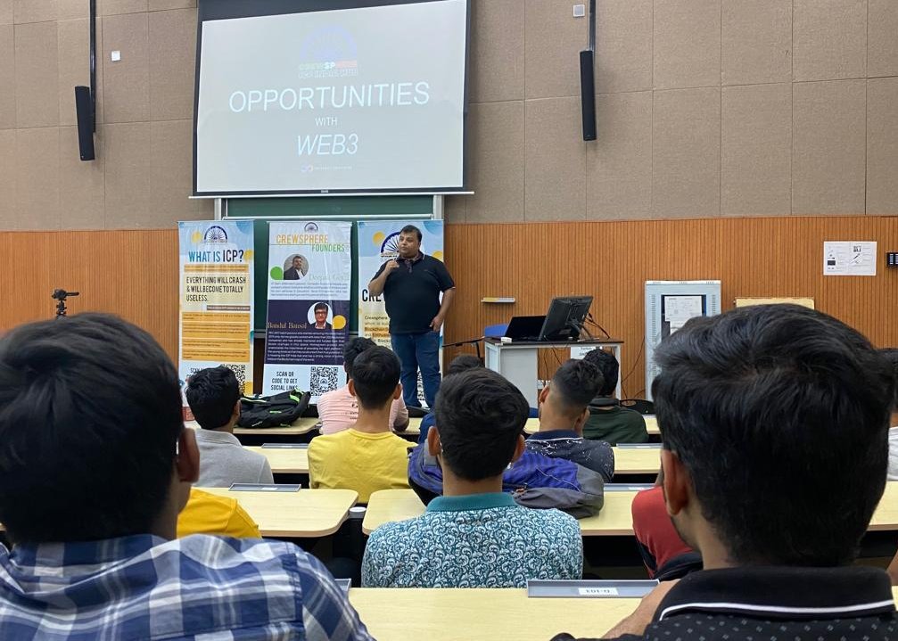 Hey #ICP fam, 
Here is a pic of today's event at @iitropar, We had a great time interacting with the students there and loved to see massive interest in #Web3 at one of India's premier tech institutions.