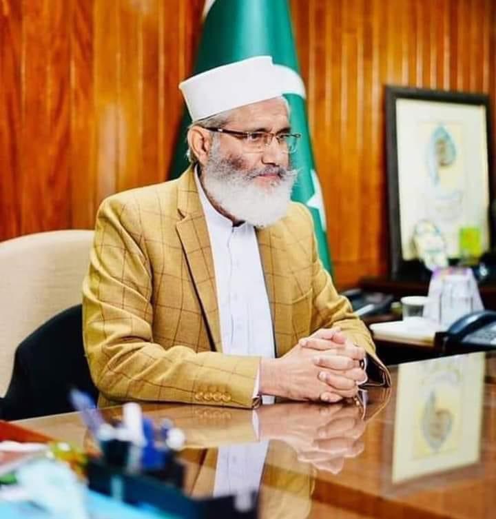 جماعت سلامی کے کچھ دوستوں کو نوٹ کررہا ہوں جو مسلسل جمعیت علمائے اسلام کے خلاف پوسٹ کررہے ہیں ۔
شرم تم کو مگر نہیں آتی اج اگر آپ کا مولانا ہدایت الرحمن بلوچ جیل سے رہا ہے تو انکی وکالت مفت میں جمعیت علمائے اسلام کے وکیل کامران مرتضٰی نے کی ہے ۔اگر اج آپ کا سینیٹر مشتاق غنی صاحب