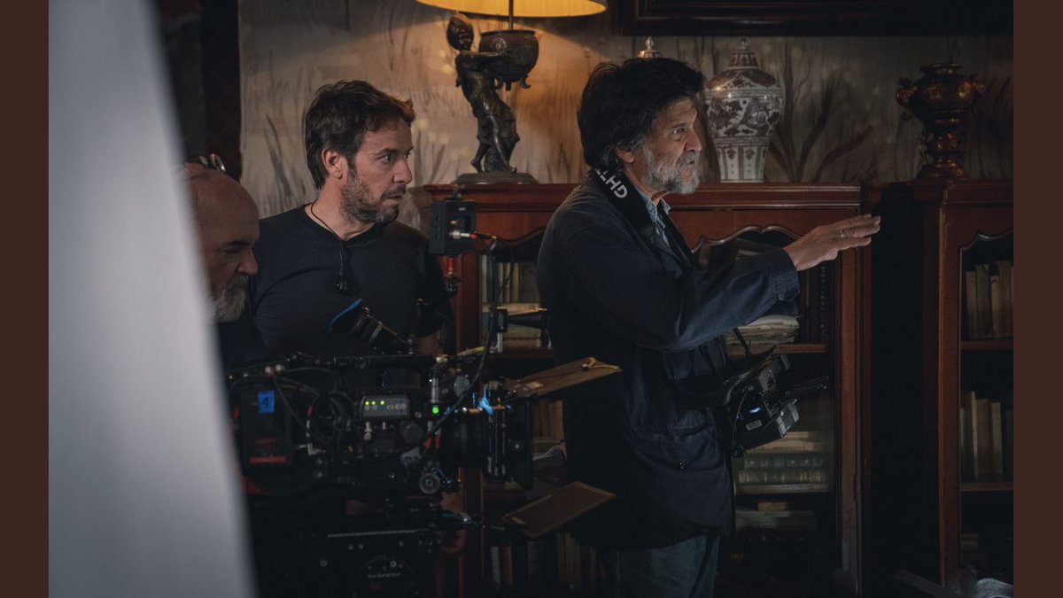 pampariusfilms's tweet photo. A Valentín Álvarez AEC le valió el sensor S35 de la Alexa 35 para rodar la última película de mítico Víctor Erice, pero tú necesitas mínimo sensor FF para el YouTube: claro. #cinematography #cinematograher #FullFramitis https://t.co/kZNAvYHXsE